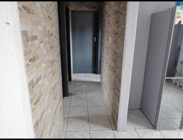 3 bed property to rent in EVANS PARK